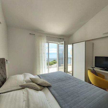 Apartments Marija Brela Exterior photo