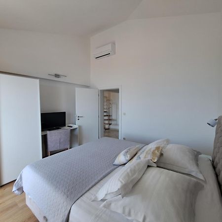 Apartments Marija Brela Exterior photo
